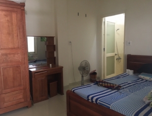 Cho thuê căn hộ 60m2 1 phòng ngủ tách biệt với bếp và phòng khách